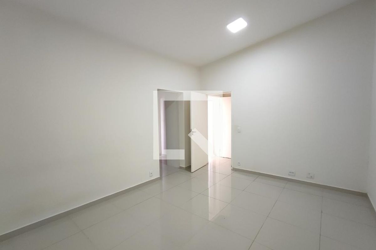Casa à Venda - Swiss Park, 3 Quartos,  188 m2 em , Campinas - sp | SoloBR