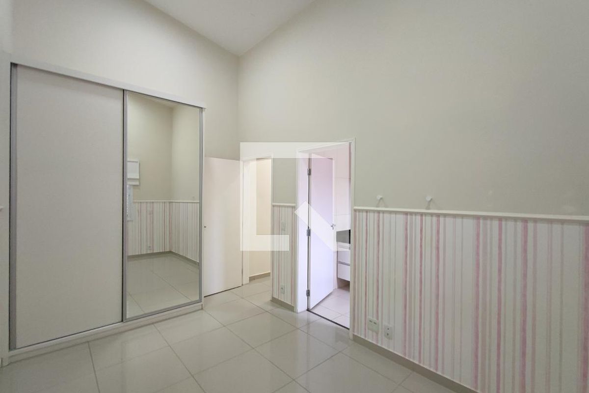 Casa à Venda - Swiss Park, 3 Quartos,  188 m2 em , Campinas - sp | SoloBR