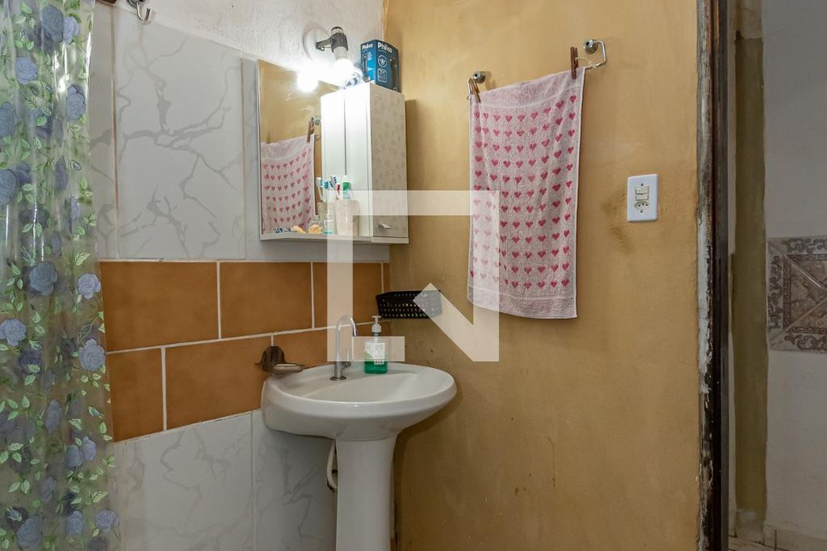 Casa à Venda - Taquaral, 2 Quartos,  164 m2 em , Campinas - sp | SoloBR