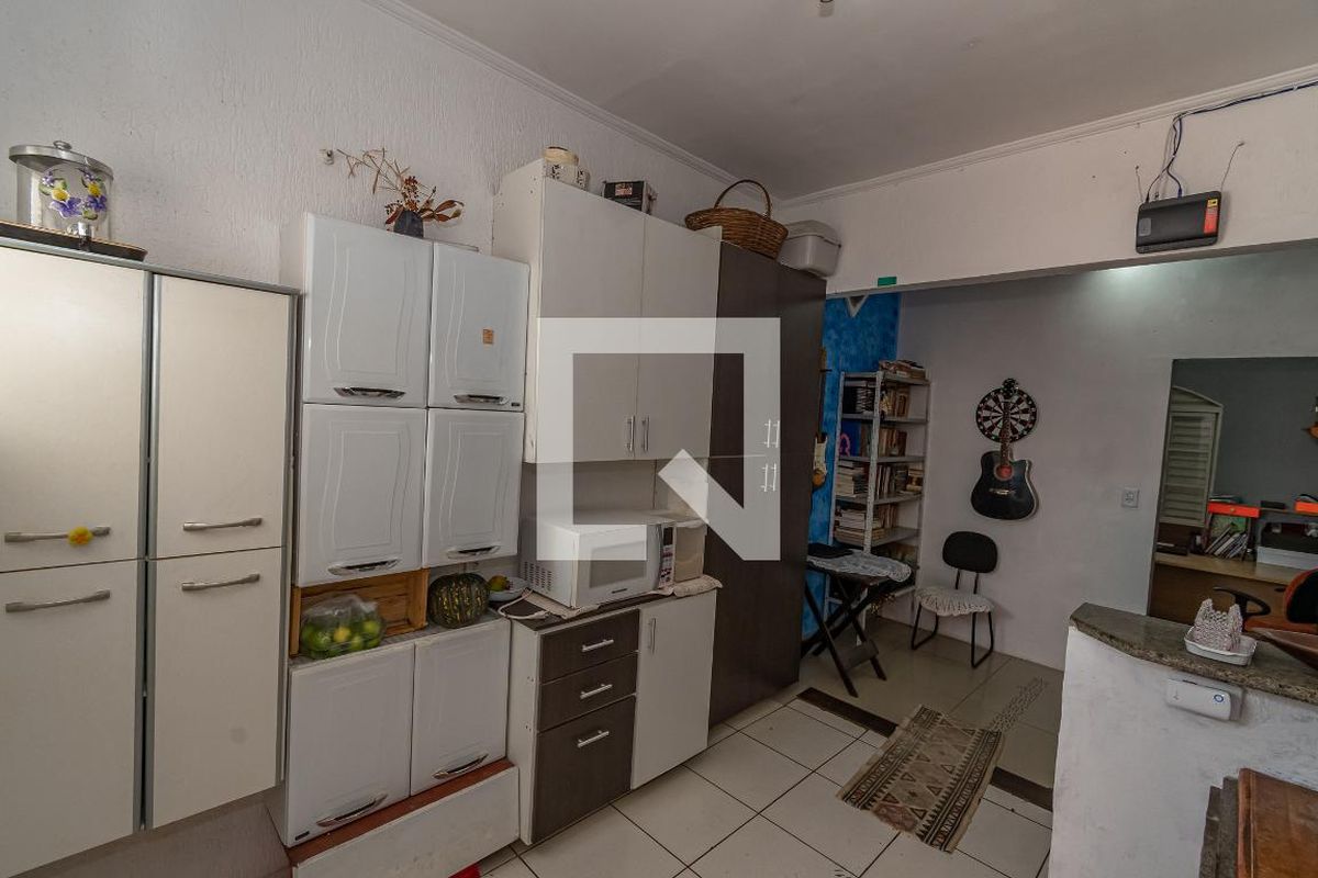 Casa à Venda - Taquaral, 2 Quartos,  164 m2 em , Campinas - sp | SoloBR