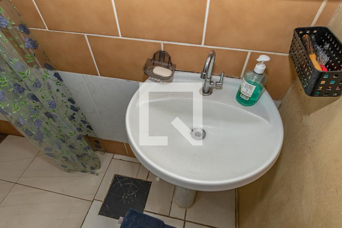 Casa à Venda - Taquaral, 2 Quartos,  164 m2 em , Campinas - sp | SoloBR