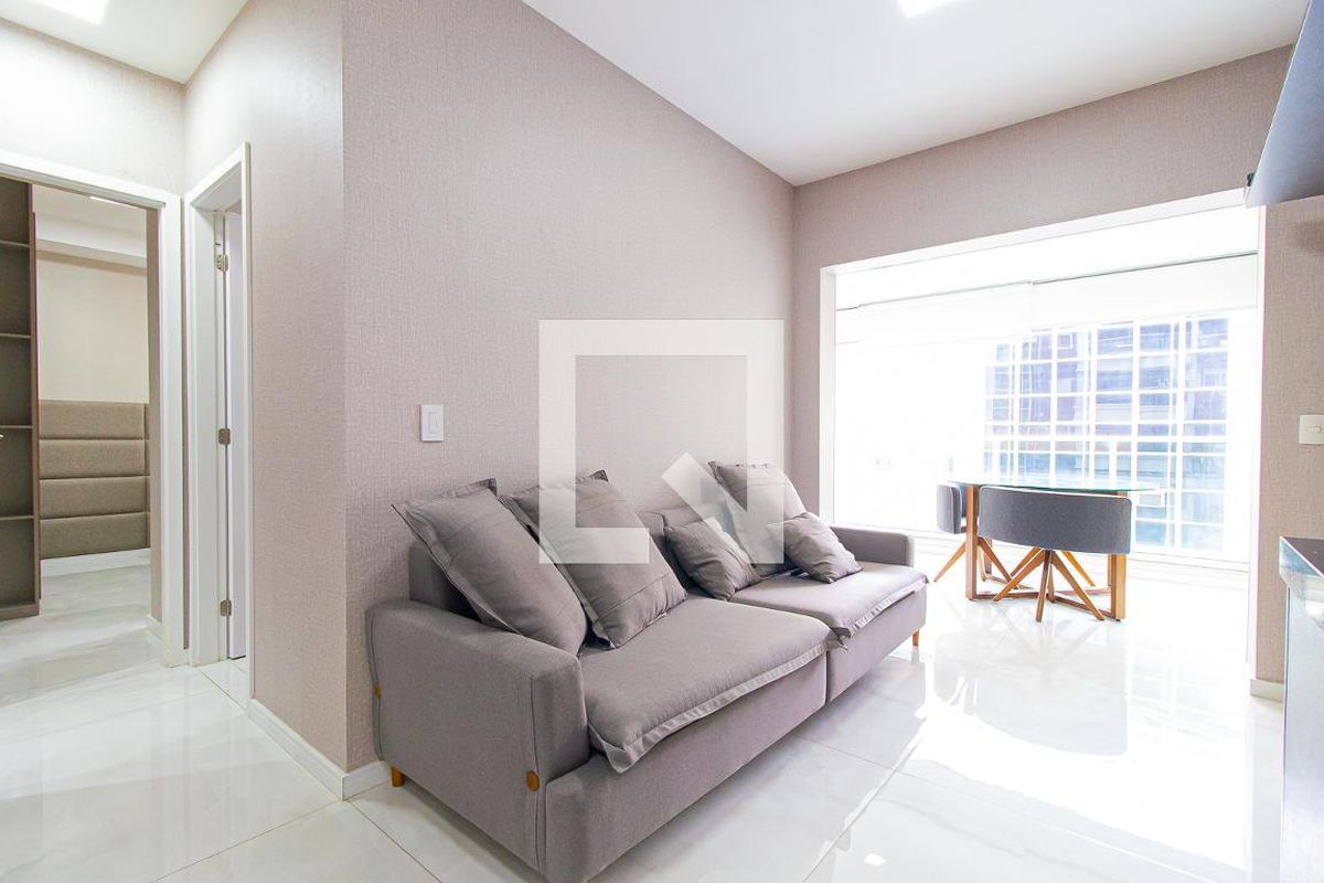 Apartamento, 2 quartos, 67 m² - Foto 2