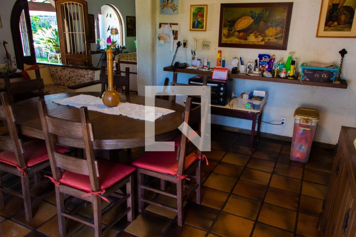 Casa à Venda - Vila Brandina, 4 Quartos,  1243 m2 em , Campinas - sp | SoloBR