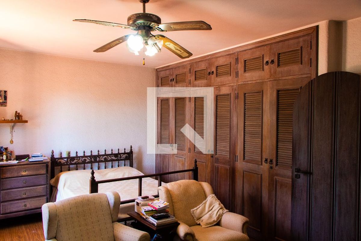 Casa à Venda - Vila Brandina, 4 Quartos,  1243 m2 em , Campinas - sp | SoloBR