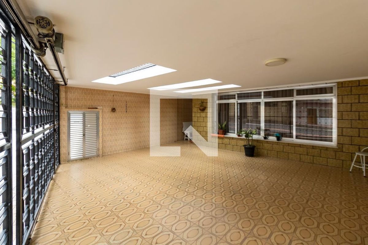 Casa, 3 quartos, 270 m² - Foto 147