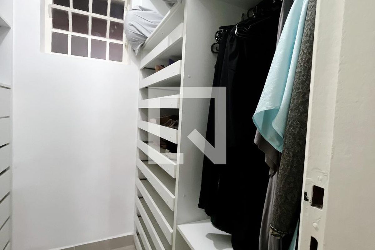 Casa à Venda - Jardim Chapadão, 4 Quartos,  193 m2 em , Campinas - sp | SoloBR