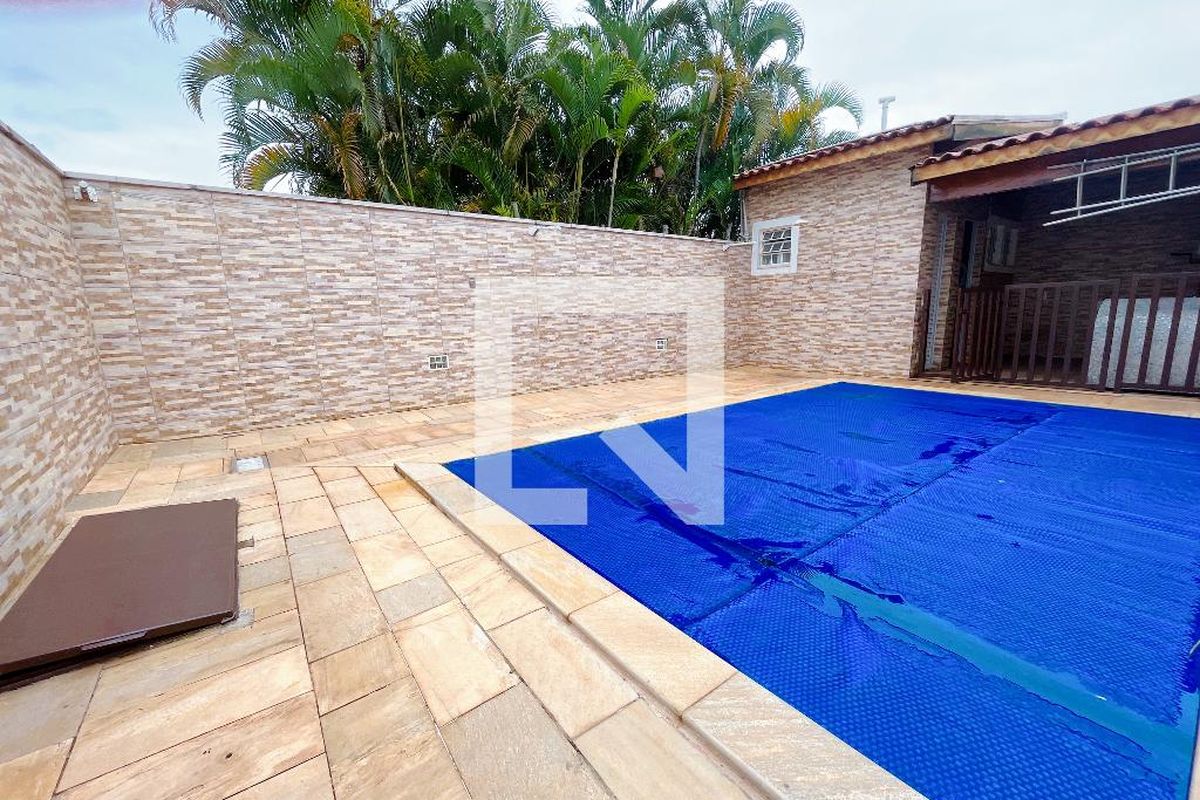 Casa à Venda - Jardim Chapadão, 4 Quartos,  193 m2 em , Campinas - sp | SoloBR