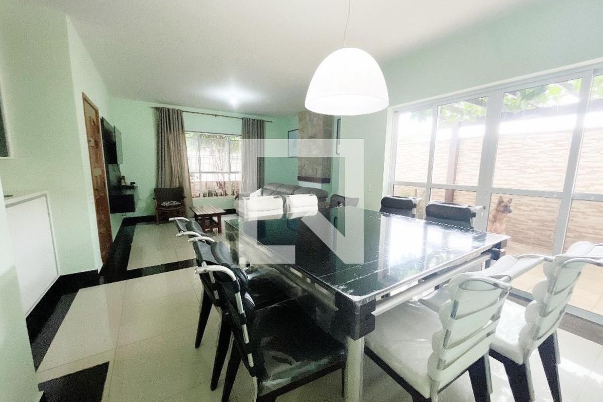 Casa à Venda - Jardim Chapadão, 4 Quartos,  193 m2 em , Campinas - sp | SoloBR