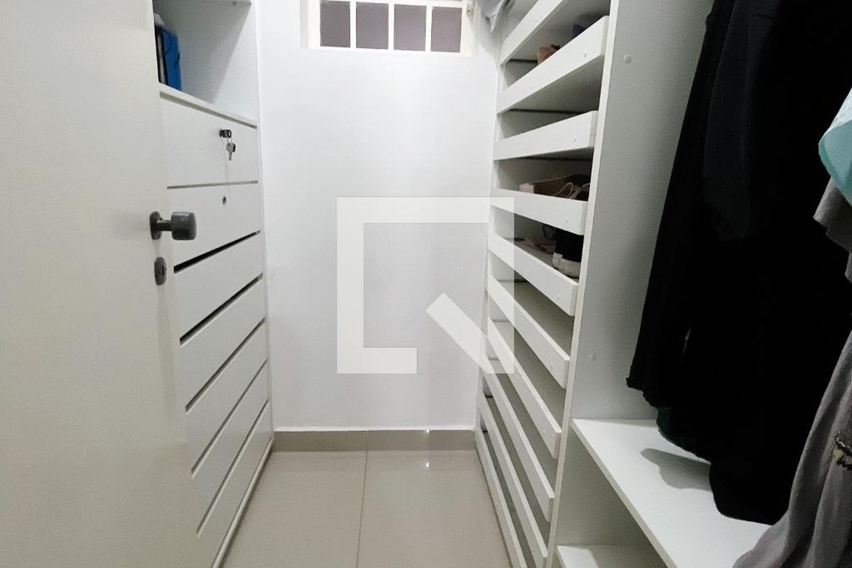 Casa à Venda - Jardim Chapadão, 4 Quartos,  193 m2 em , Campinas - sp | SoloBR