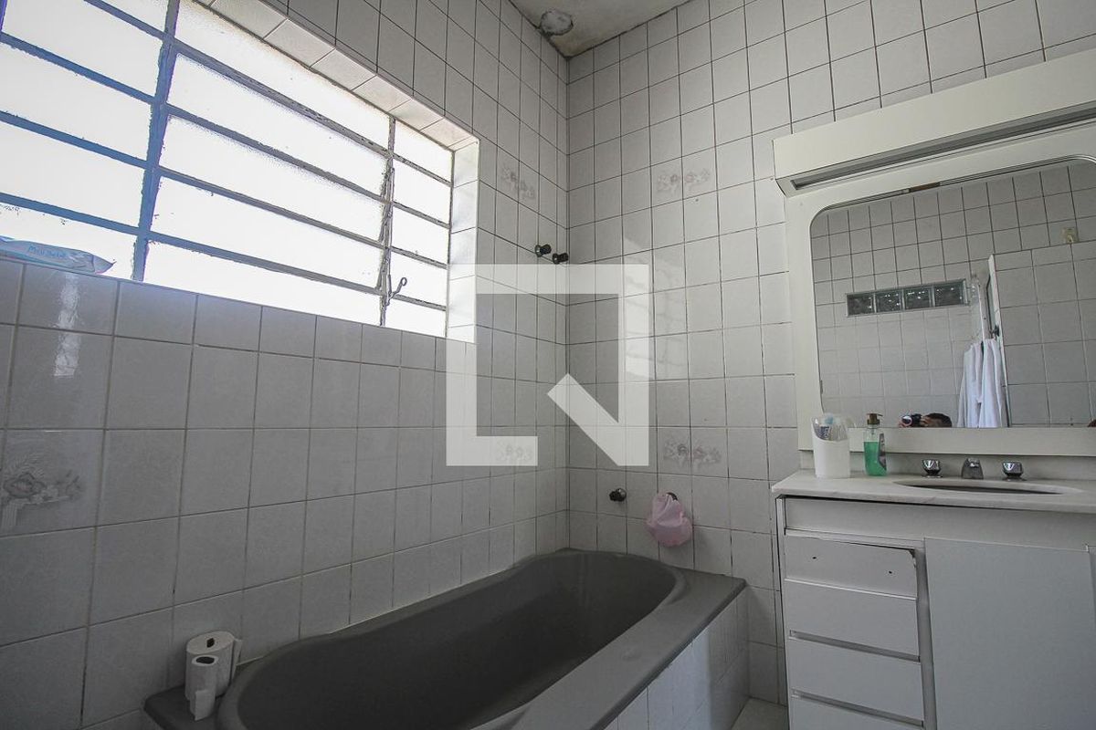Casa, 5 quartos, 300 m² - Foto 38