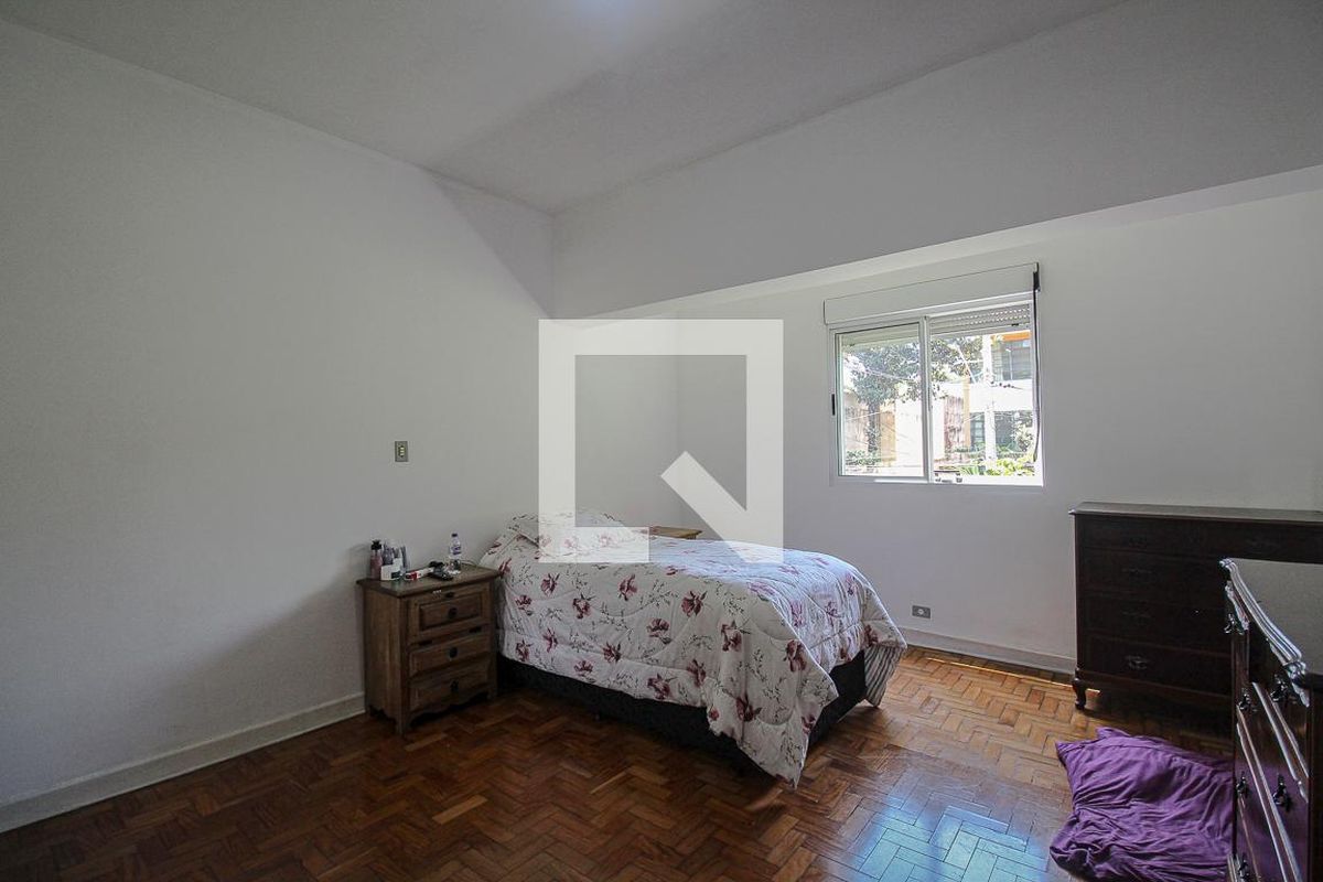 Casa, 5 quartos, 300 m² - Foto 33
