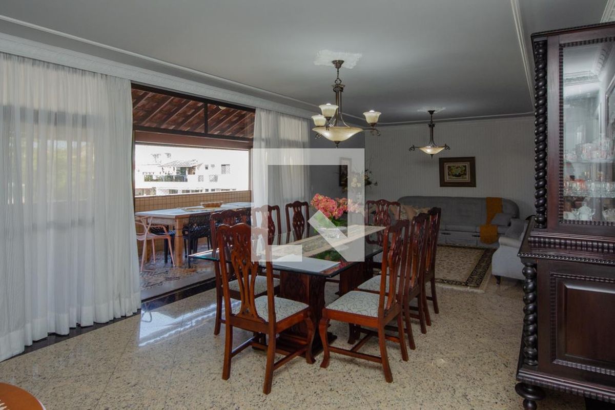 Cobertura, 4 quartos, 261 m² - Foto 2