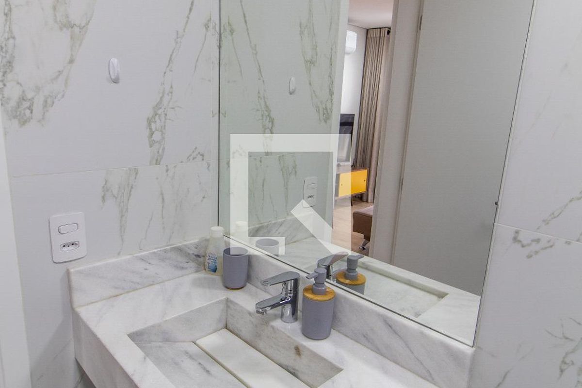 Apartamento à Venda - Centro, 1 Quarto,  40 m2 em , Campinas - sp | SoloBR