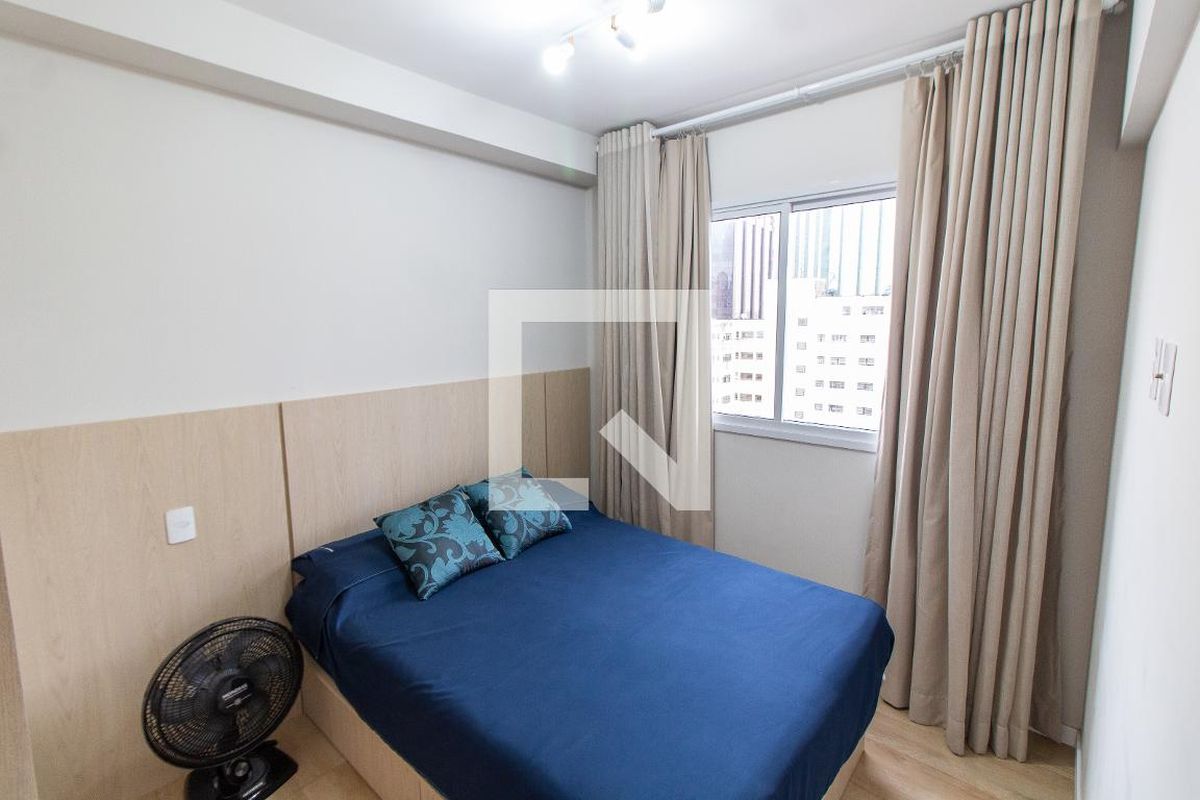 Apartamento à Venda - Centro, 1 Quarto,  40 m2 em , Campinas - sp | SoloBR