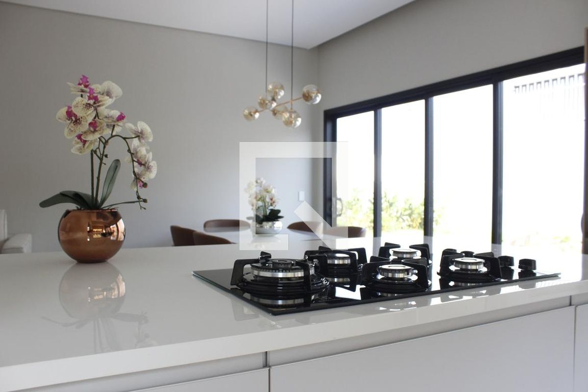 Casa à Venda - Vila Brandina, 3 Quartos,  170 m2 em , Campinas - sp | SoloBR