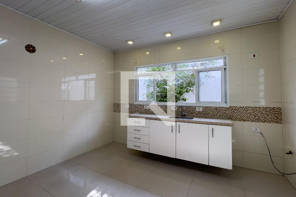 Casa, 2 quartos, 180 m² - Foto 23