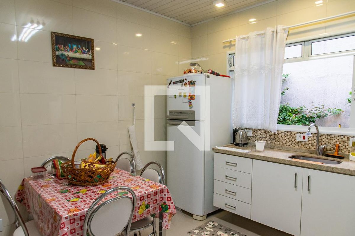Casa, 2 quartos, 180 m² - Foto 33