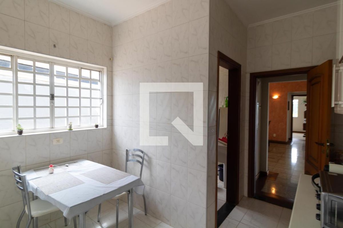 Casa à Venda - Vila Brandina, 4 Quartos,  540 m2 em , Campinas - sp | SoloBR