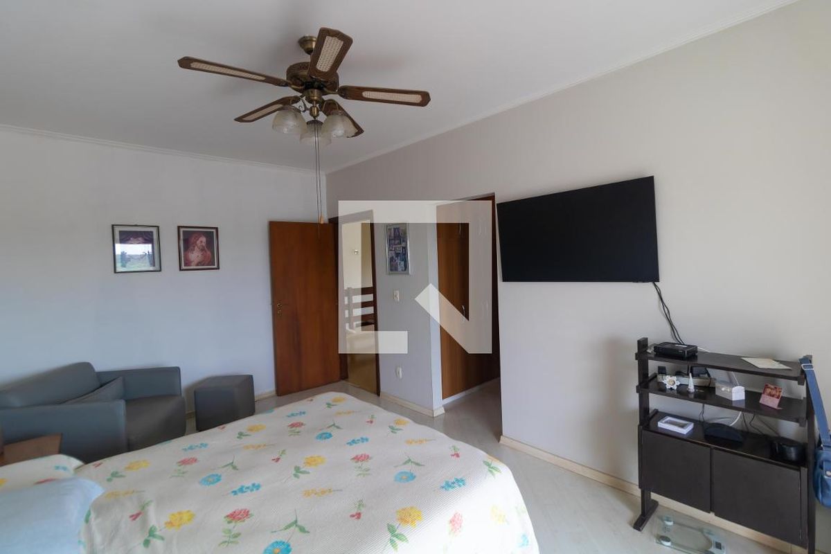 Casa à Venda - Vila Brandina, 4 Quartos,  540 m2 em , Campinas - sp | SoloBR