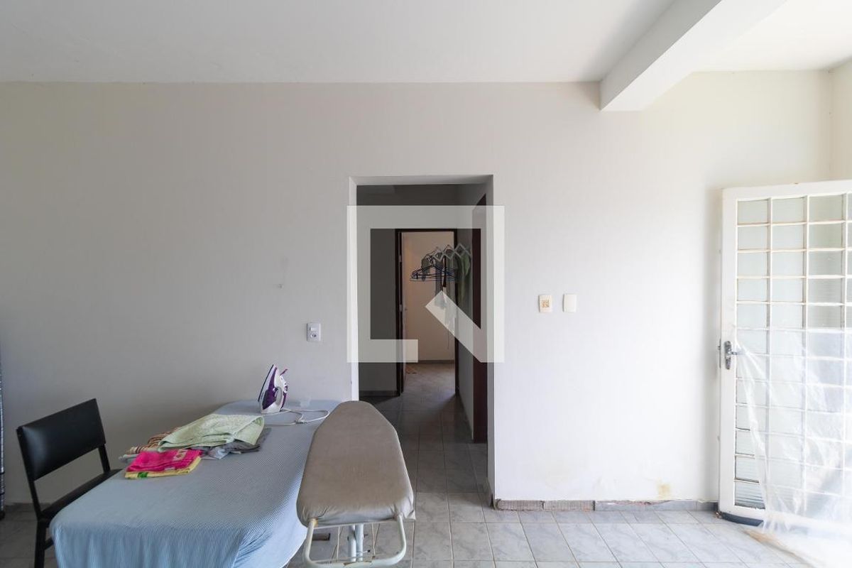 Casa à Venda - Vila Brandina, 4 Quartos,  540 m2 em , Campinas - sp | SoloBR
