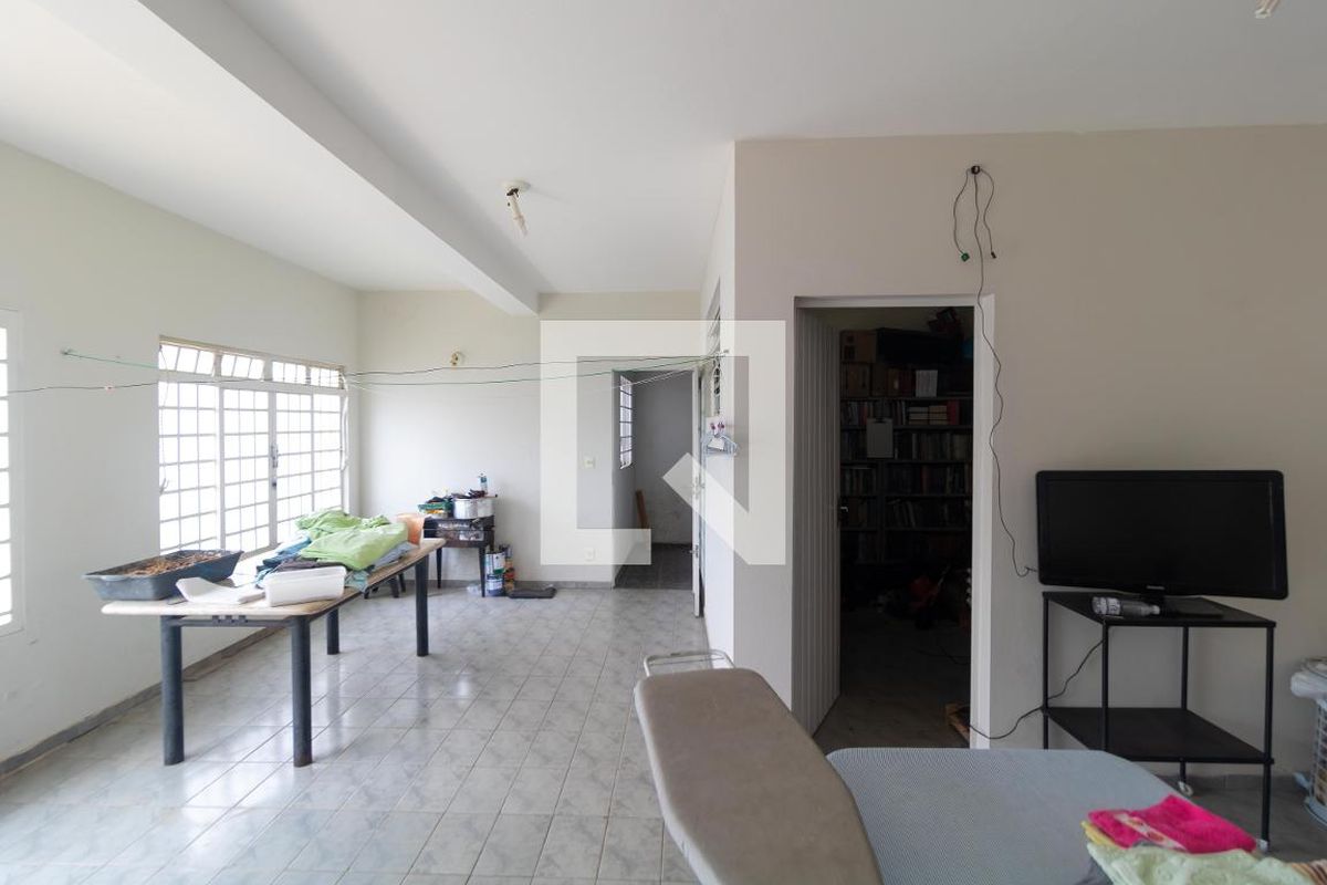 Casa à Venda - Vila Brandina, 4 Quartos,  540 m2 em , Campinas - sp | SoloBR