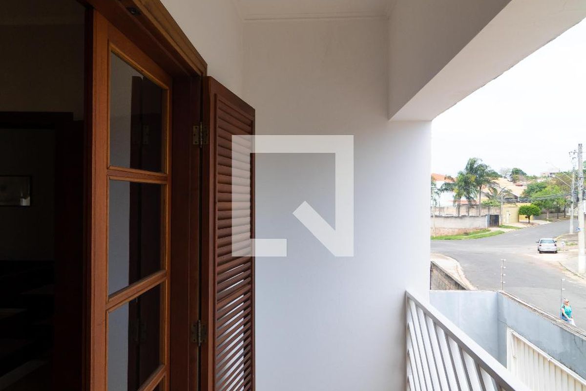 Casa à Venda - Vila Brandina, 4 Quartos,  540 m2 em , Campinas - sp | SoloBR