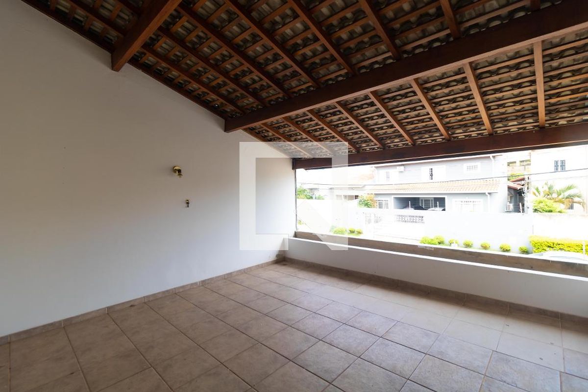 Casa à Venda - Vila Brandina, 4 Quartos,  540 m2 em , Campinas - sp | SoloBR