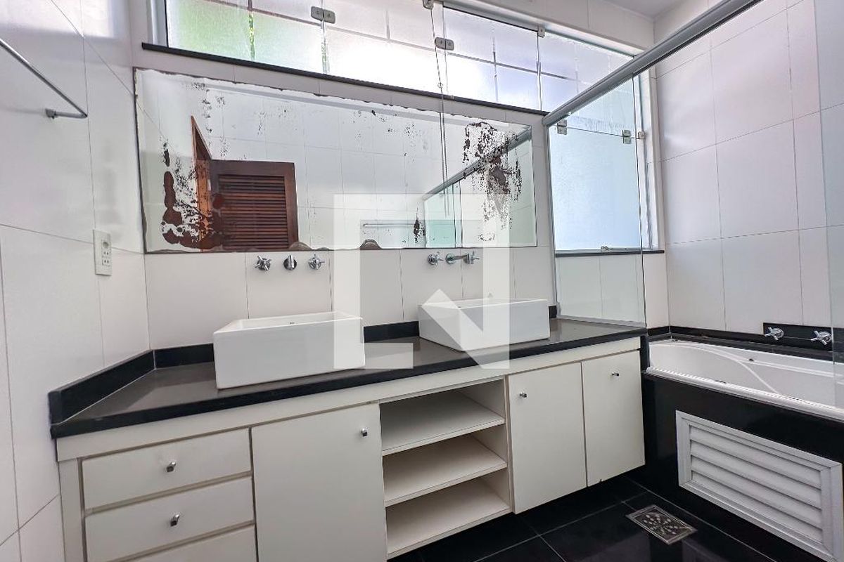 Casa, 3 quartos, 180 m² - Foto 33