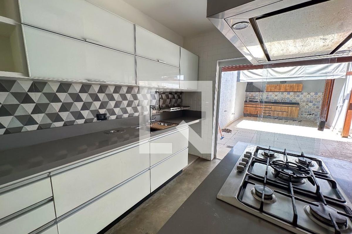 Casa, 3 quartos, 180 m² - Foto 17