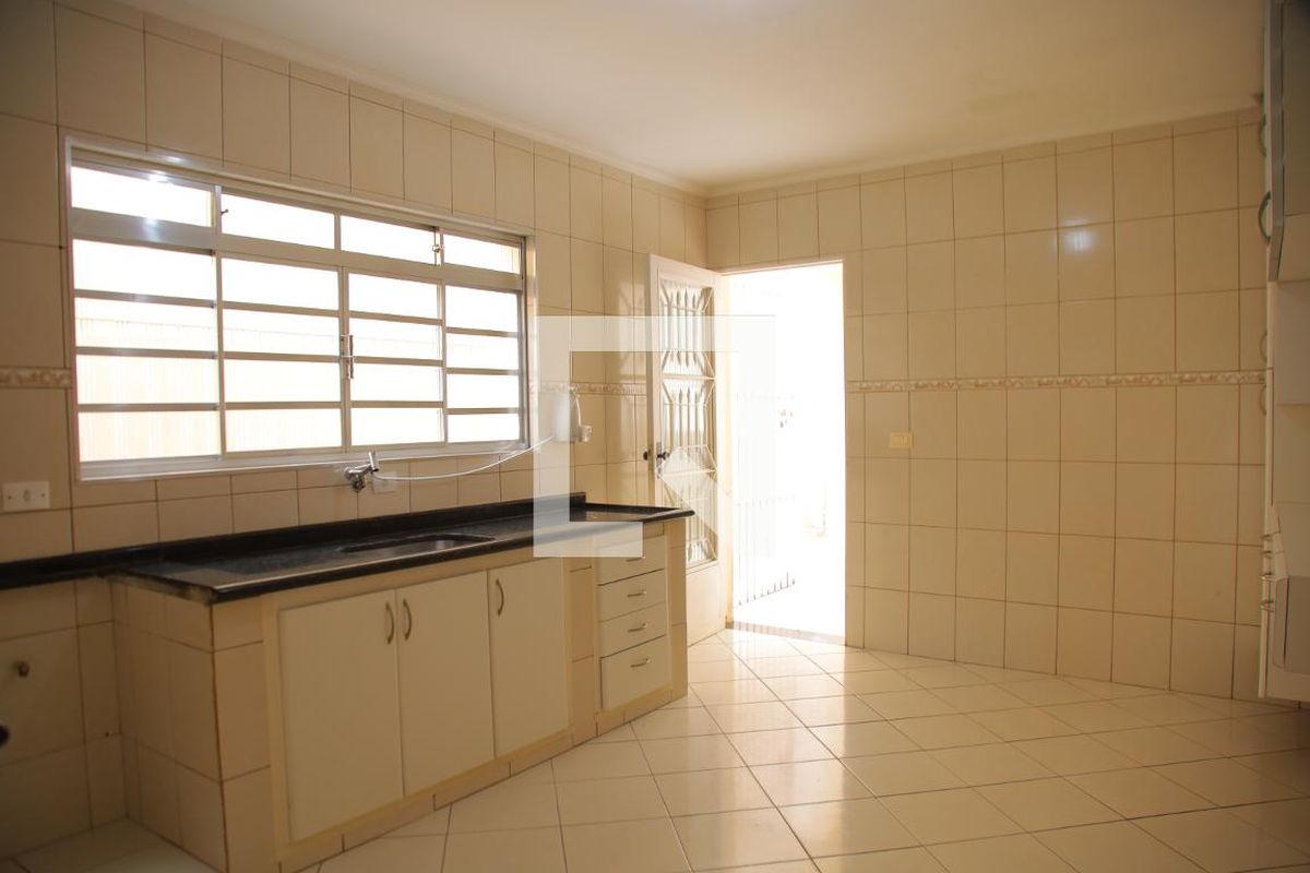 Casa, 3 quartos, 170 m² - Foto 33