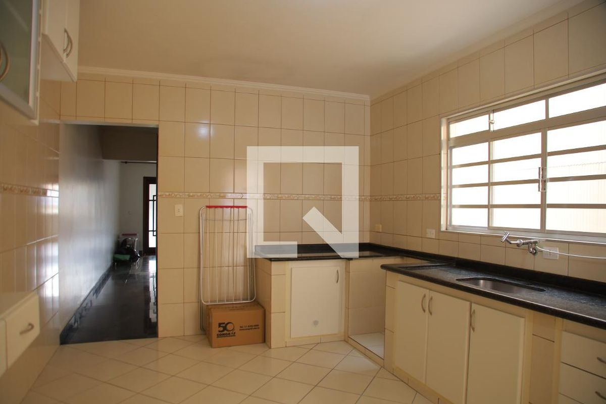 Casa, 3 quartos, 170 m² - Foto 34