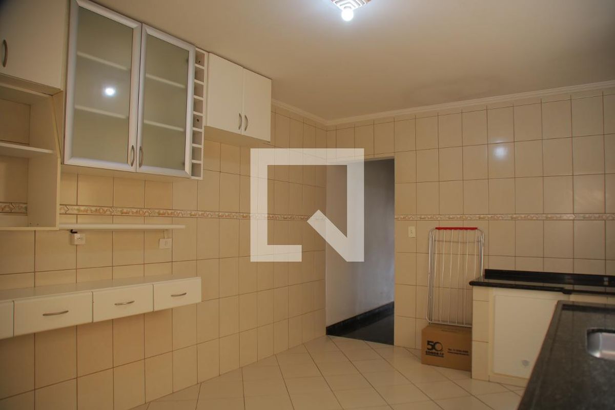 Casa, 3 quartos, 170 m² - Foto 35