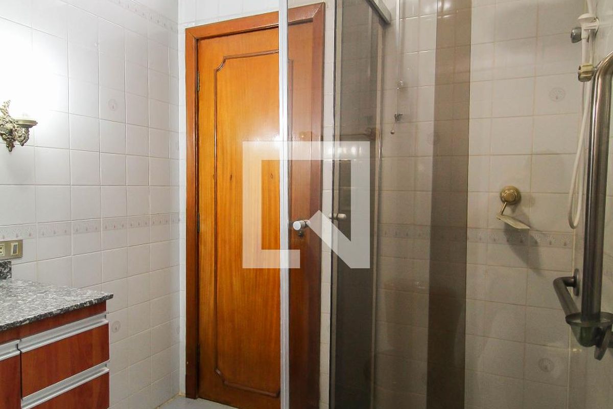 Casa, 3 quartos, 225 m² - Foto 50