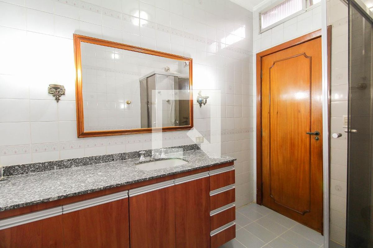 Casa, 3 quartos, 225 m² - Foto 48