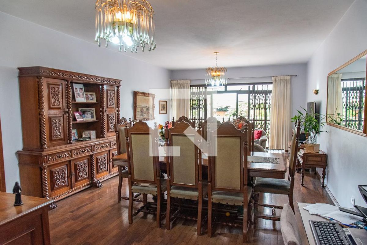 Casa, 4 quartos, 260 m² - Foto 2