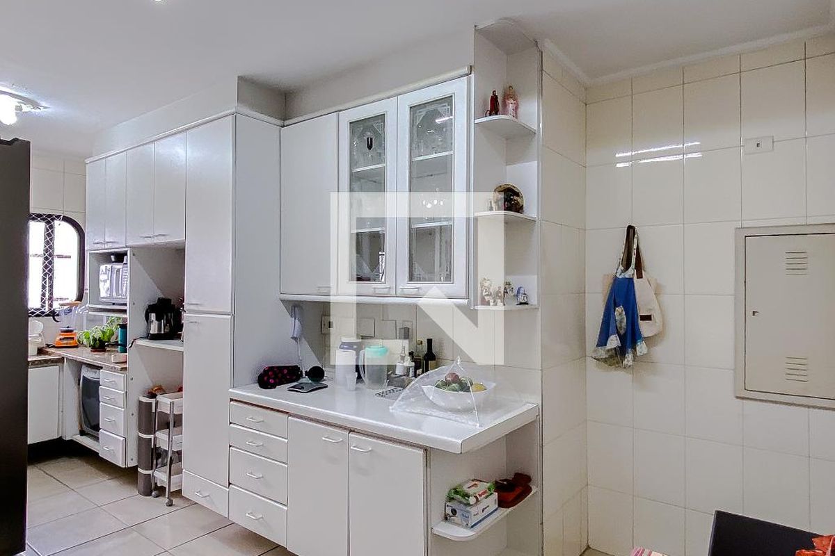 Apartamento, 3 quartos, 200 m² - Foto 158