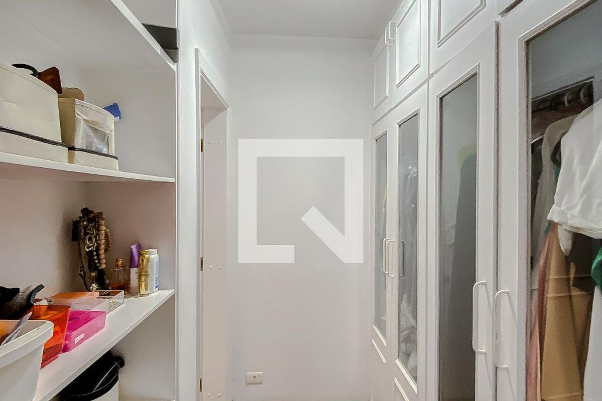 Apartamento, 3 quartos, 200 m² - Foto 126