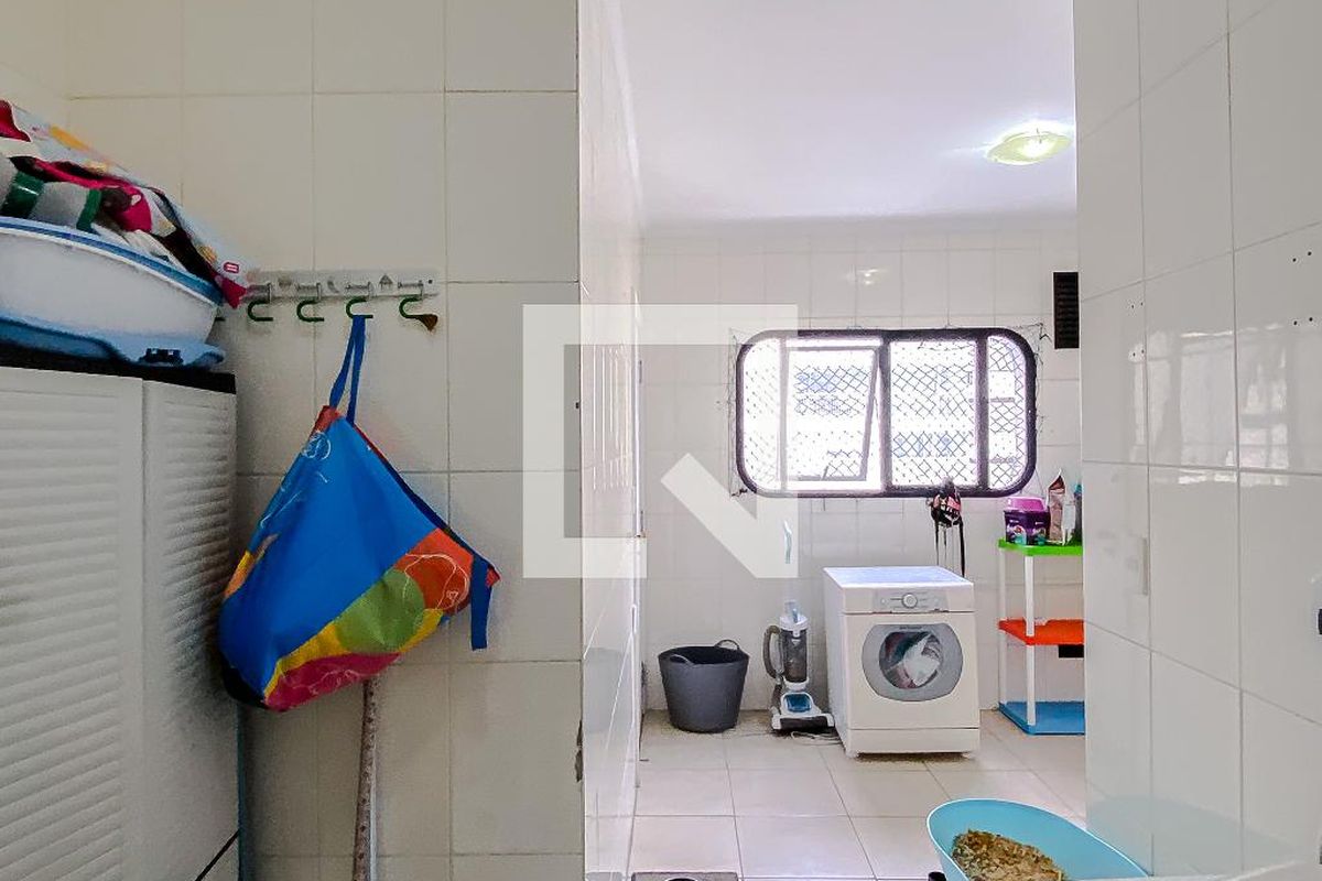 Apartamento, 3 quartos, 200 m² - Foto 190