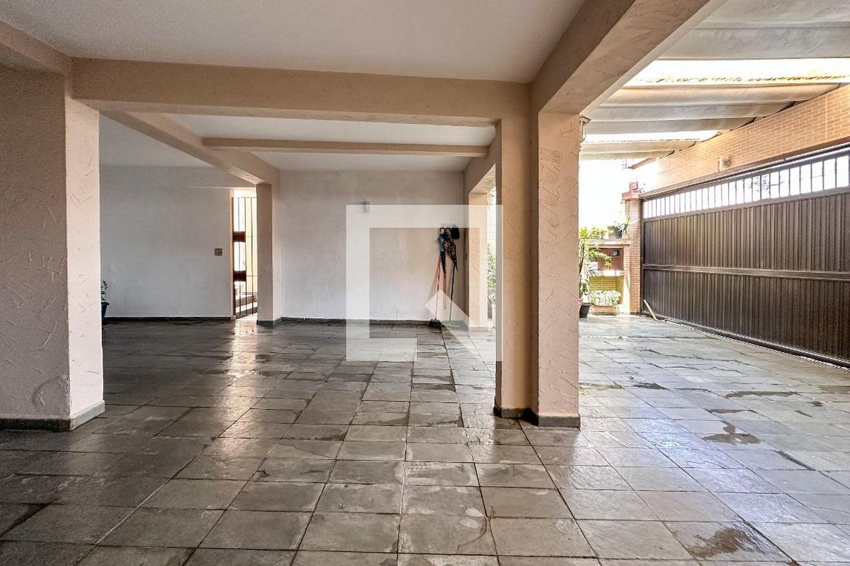 Casa, 3 quartos, 270 m² - Foto 186