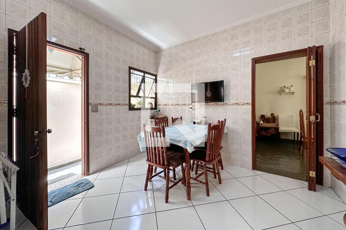 Casa, 3 quartos, 270 m² - Foto 116