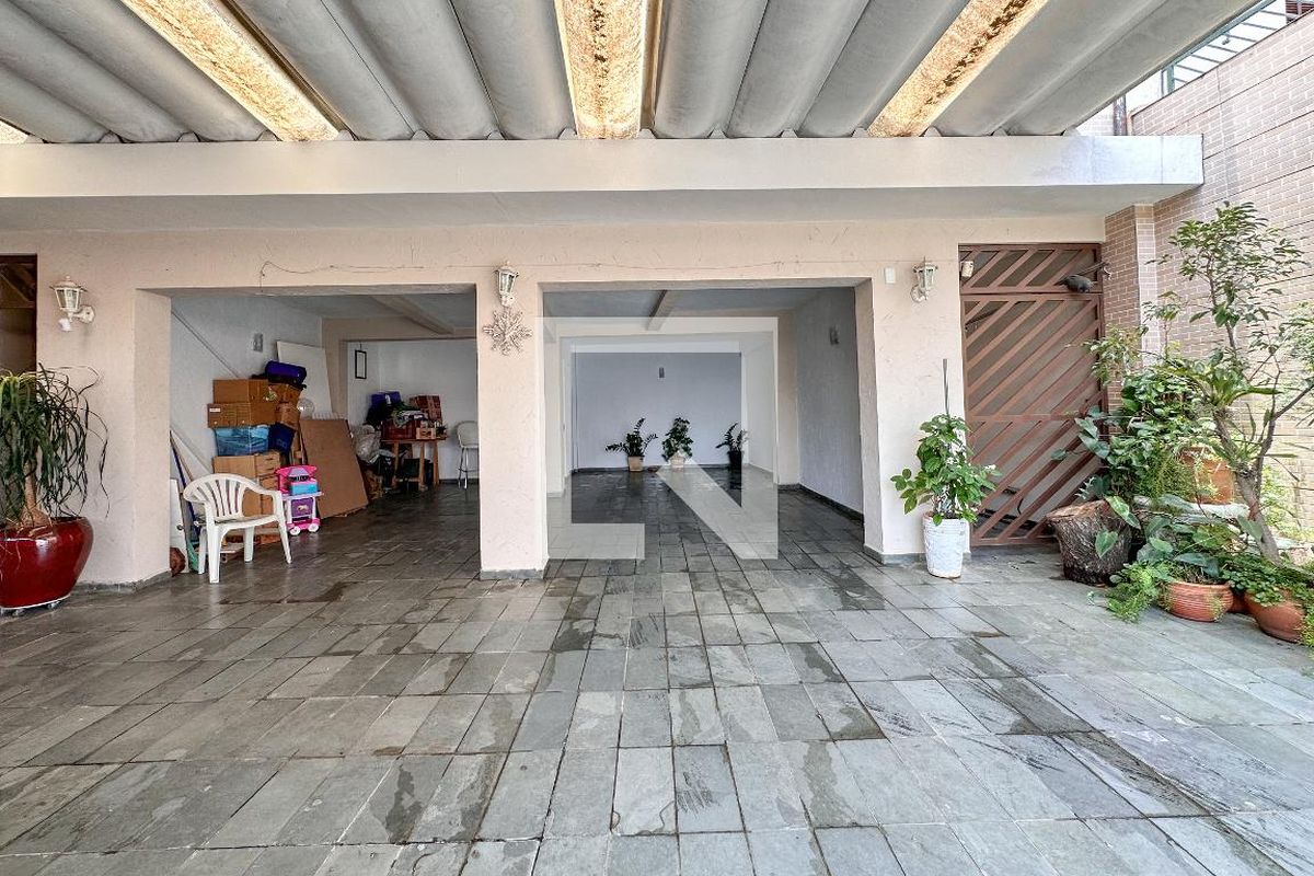 Casa, 3 quartos, 270 m² - Foto 182