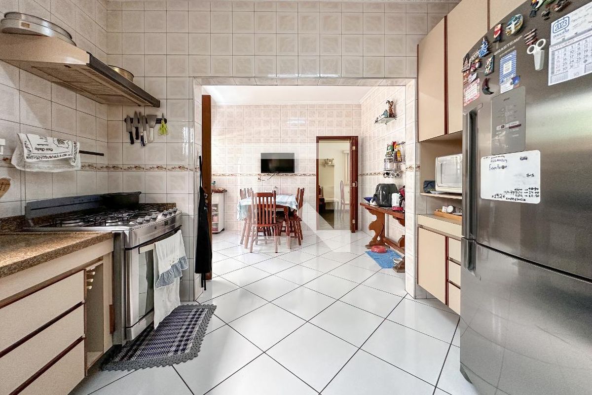 Casa, 3 quartos, 270 m² - Foto 130
