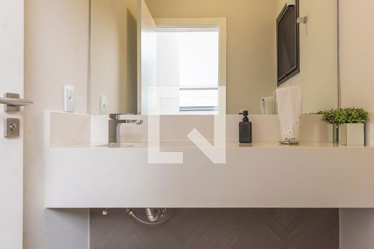 Casa à Venda - Swiss Park, 3 Quartos,  194 m2 em , Campinas - sp | SoloBR