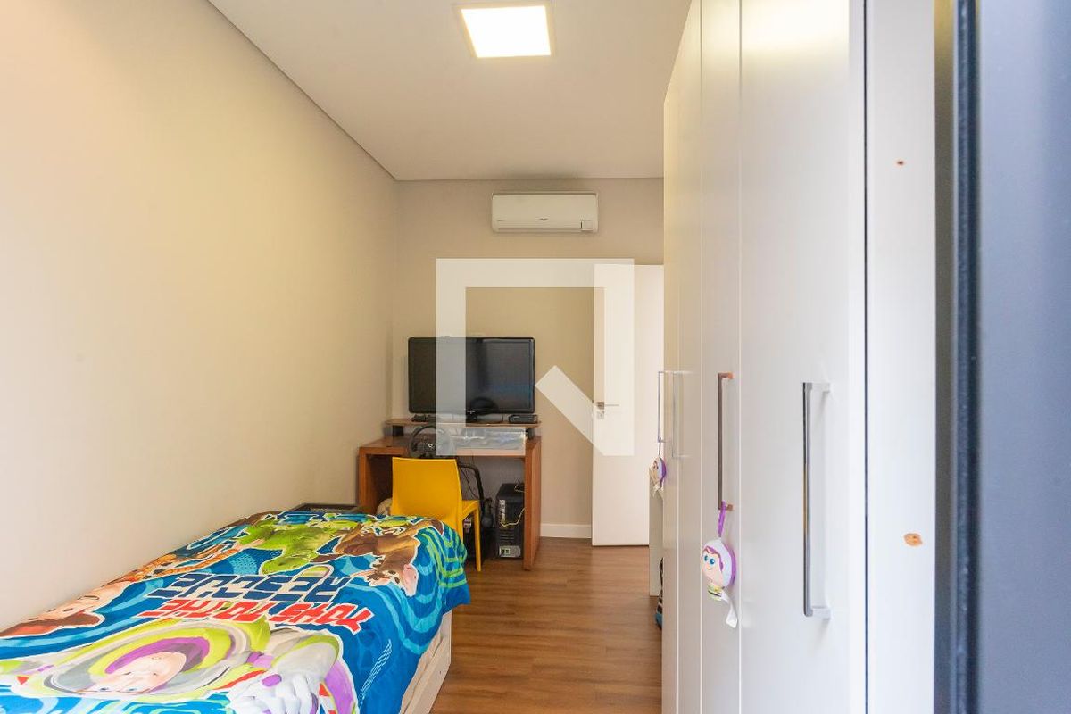 Casa à Venda - Swiss Park, 3 Quartos,  194 m2 em , Campinas - sp | SoloBR