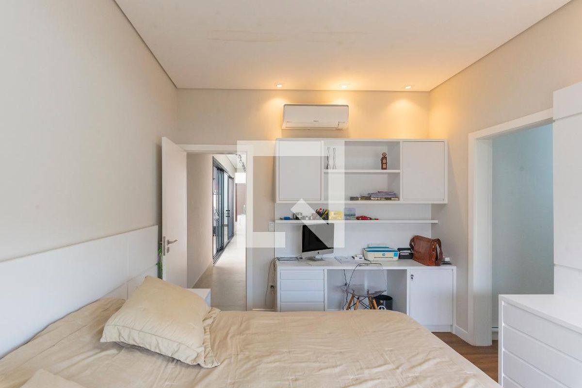 Casa à Venda - Swiss Park, 3 Quartos,  194 m2 em , Campinas - sp | SoloBR