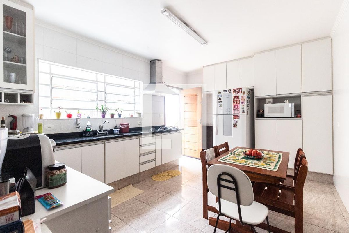 Casa, 3 quartos, 185 m² - Foto 82