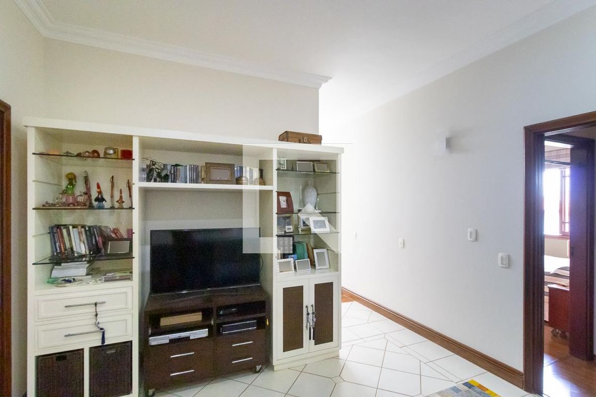 Casa à Venda - Jardim Santana, 4 Quartos,  455 m2 em , Campinas - sp | SoloBR