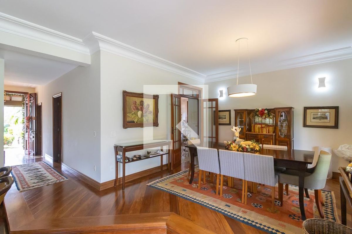 Casa à Venda - Jardim Santana, 4 Quartos,  455 m2 em , Campinas - sp | SoloBR