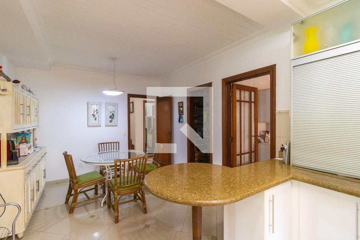Casa à Venda - Jardim Santana, 4 Quartos,  455 m2 em , Campinas - sp | SoloBR