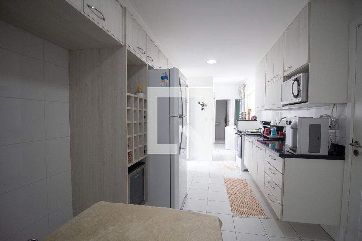 Cobertura, 3 quartos, 243 m² - Foto 39
